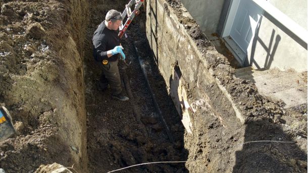 Installation d'un drain français | G.S. Dubois