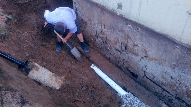Installation d'un drain français | G.S. Dubois